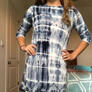 blue and white tie-dye dress